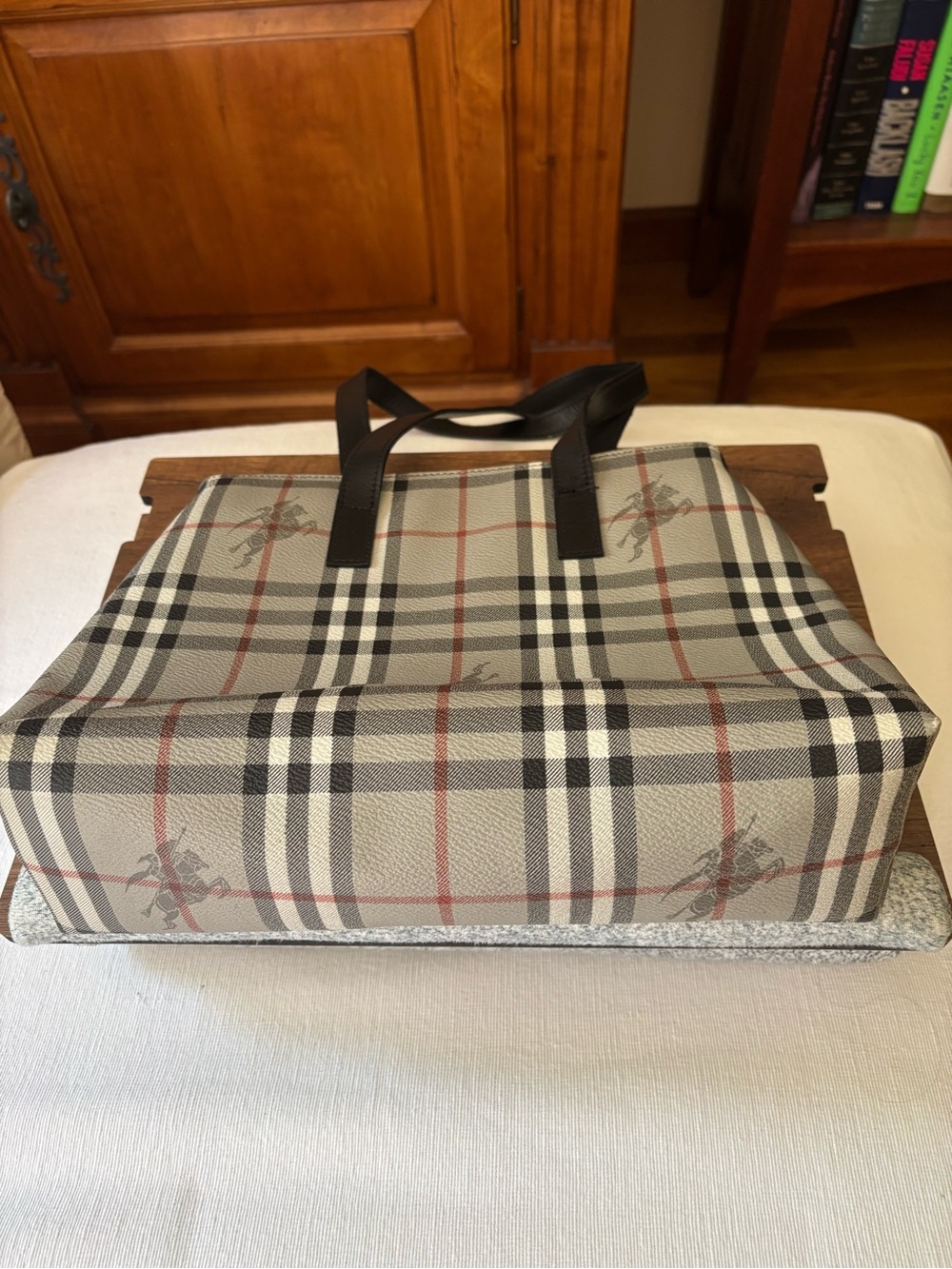 Women’s Vintage Burberry Gray Plaid Handbag - Picture 9 of 11